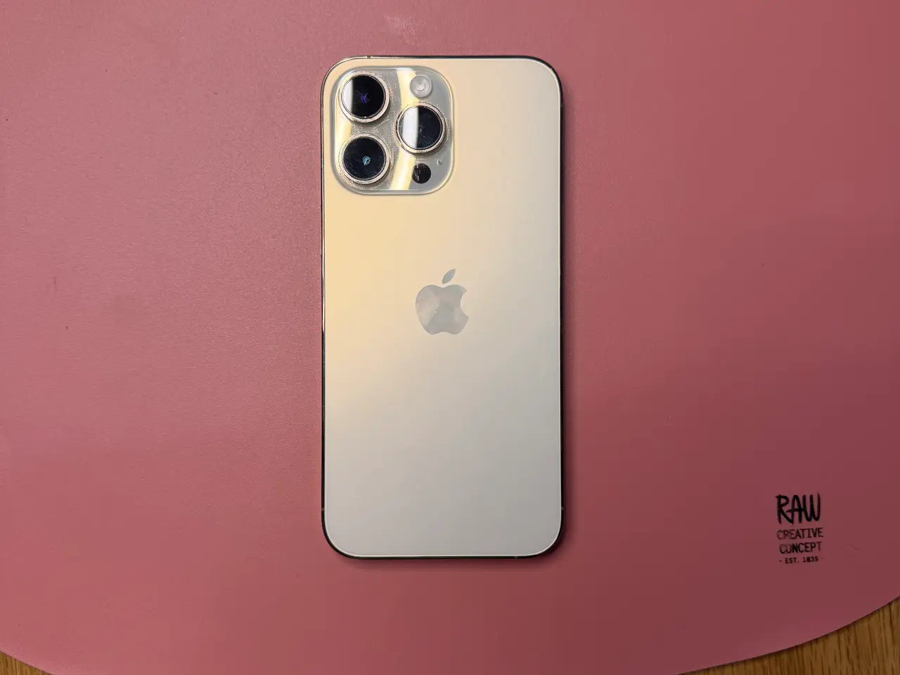 Billede 1 - Fin velholdt iPhone 14 pro Max sælges  