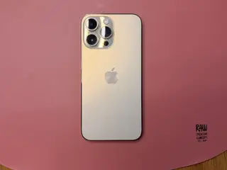 Fin velholdt iPhone 14 pro Max sælges  