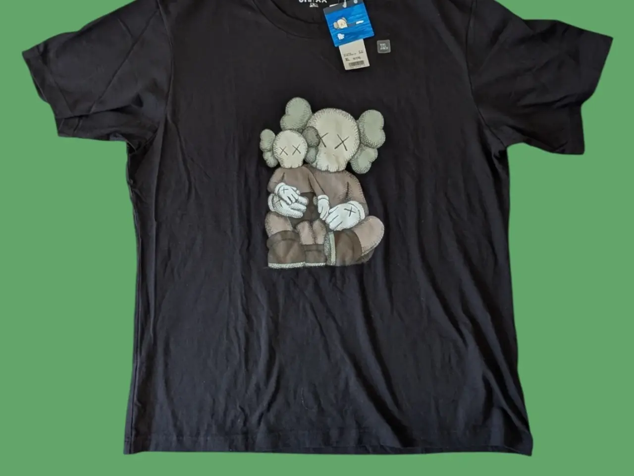 Billede 1 - UNIQLO x Kaws "Father Son" sort T-shirt