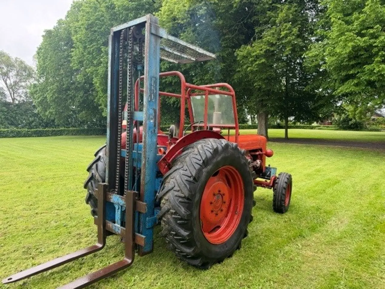 Billede 6 - Bukh 452 med byggelift – trofast arbejdsmakker søg