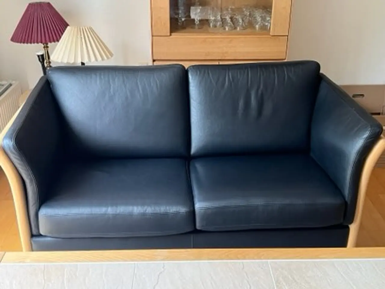 Billede 8 - Skalma Classicline 2 pers. sofa i sort okselæder