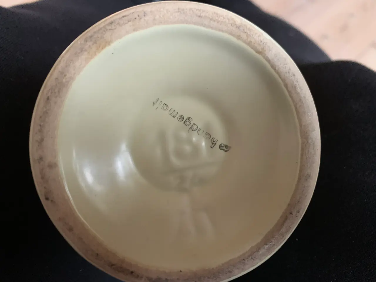 Billede 3 - Smuk elegant vase i guld, sort og beige