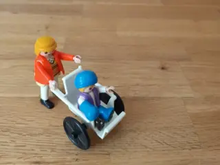 Playmobil falckredder med patient i kørestol 