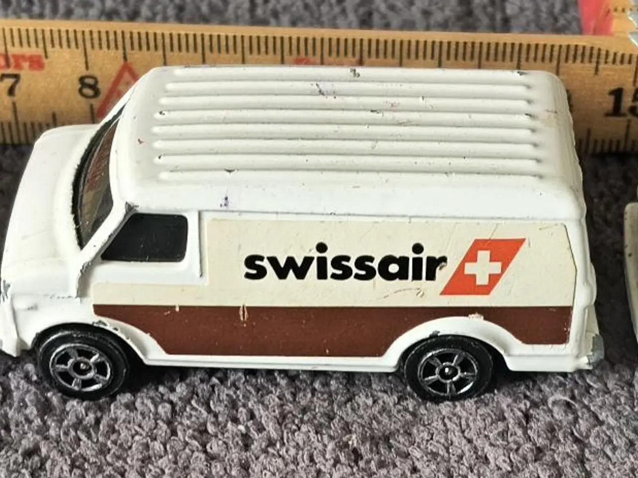 Billede 1 - 2 CORGI US VANS OG 1 NEW BEETLE VOLKSWAGEN