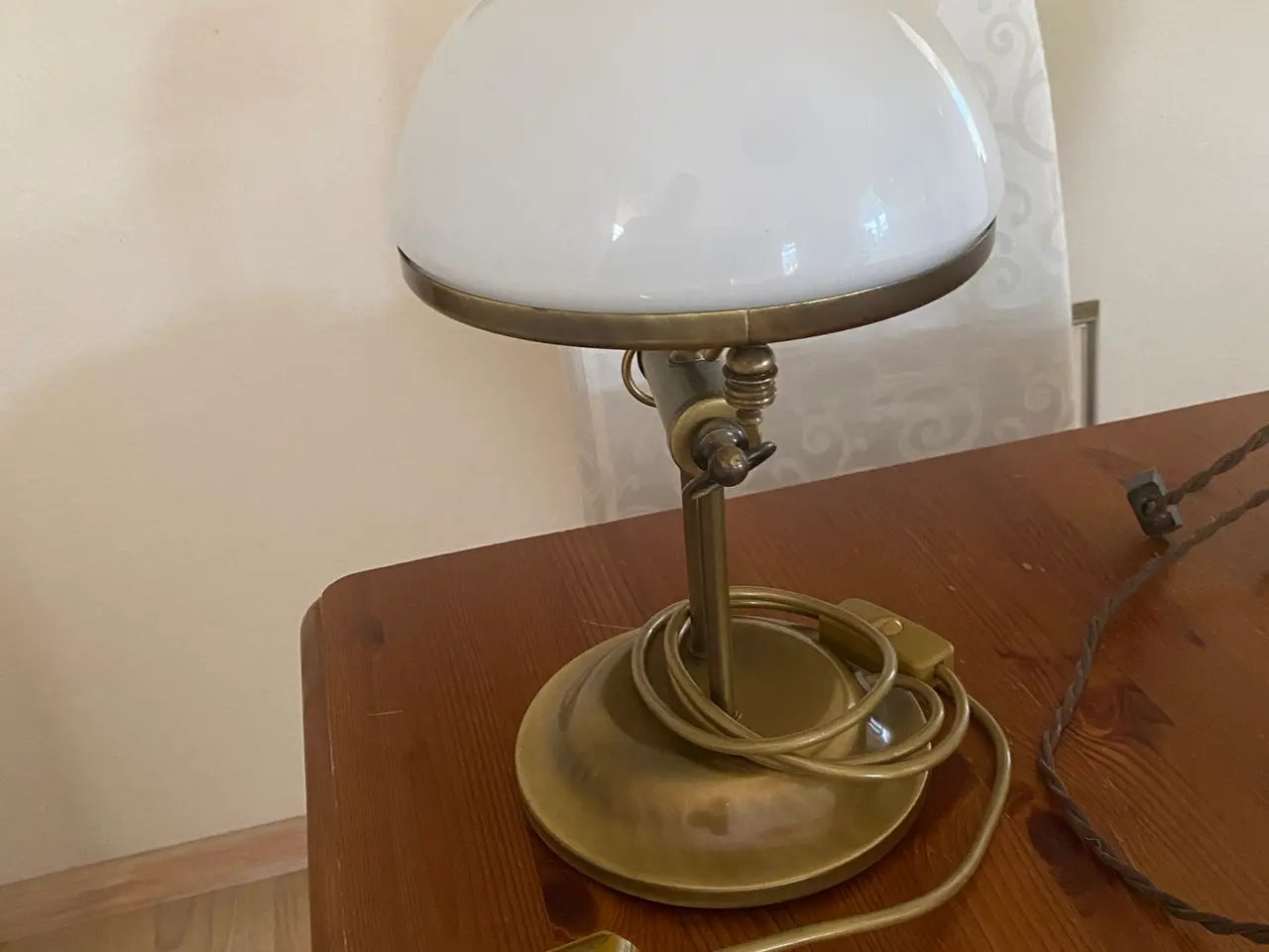 Billede 1 - Antik smuk lampe