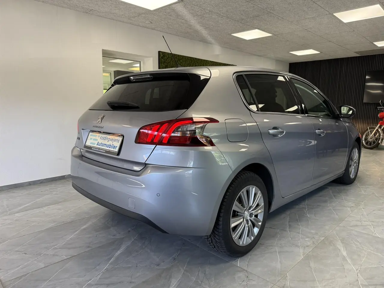 Billede 4 - Peugeot 308 1,6 BlueHDi Allure+ 120HK 5d