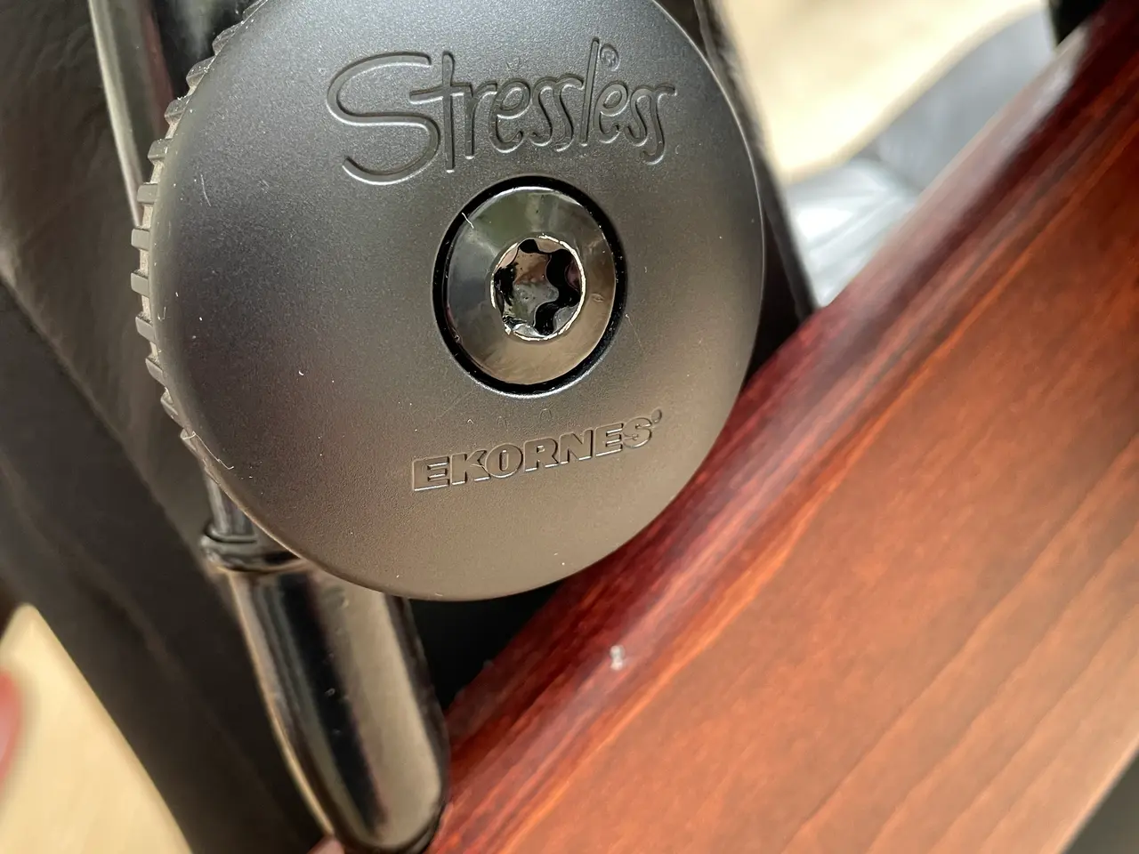 Billede 2 - Stressless Ekornes i blødt sort læder med skammel