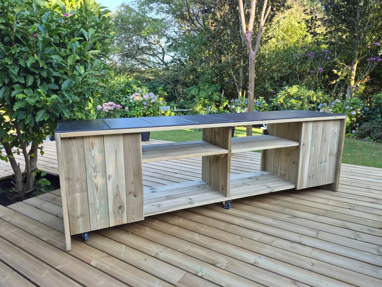 Billede 8 - Grillbord / Udekøkken