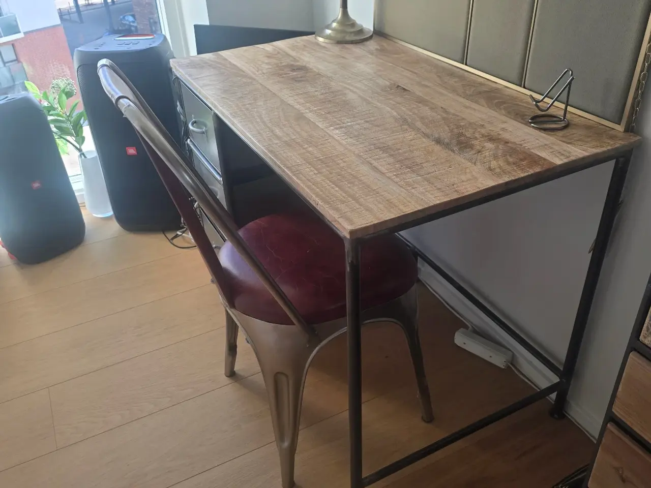 Billede 3 - Skrivebord og stol