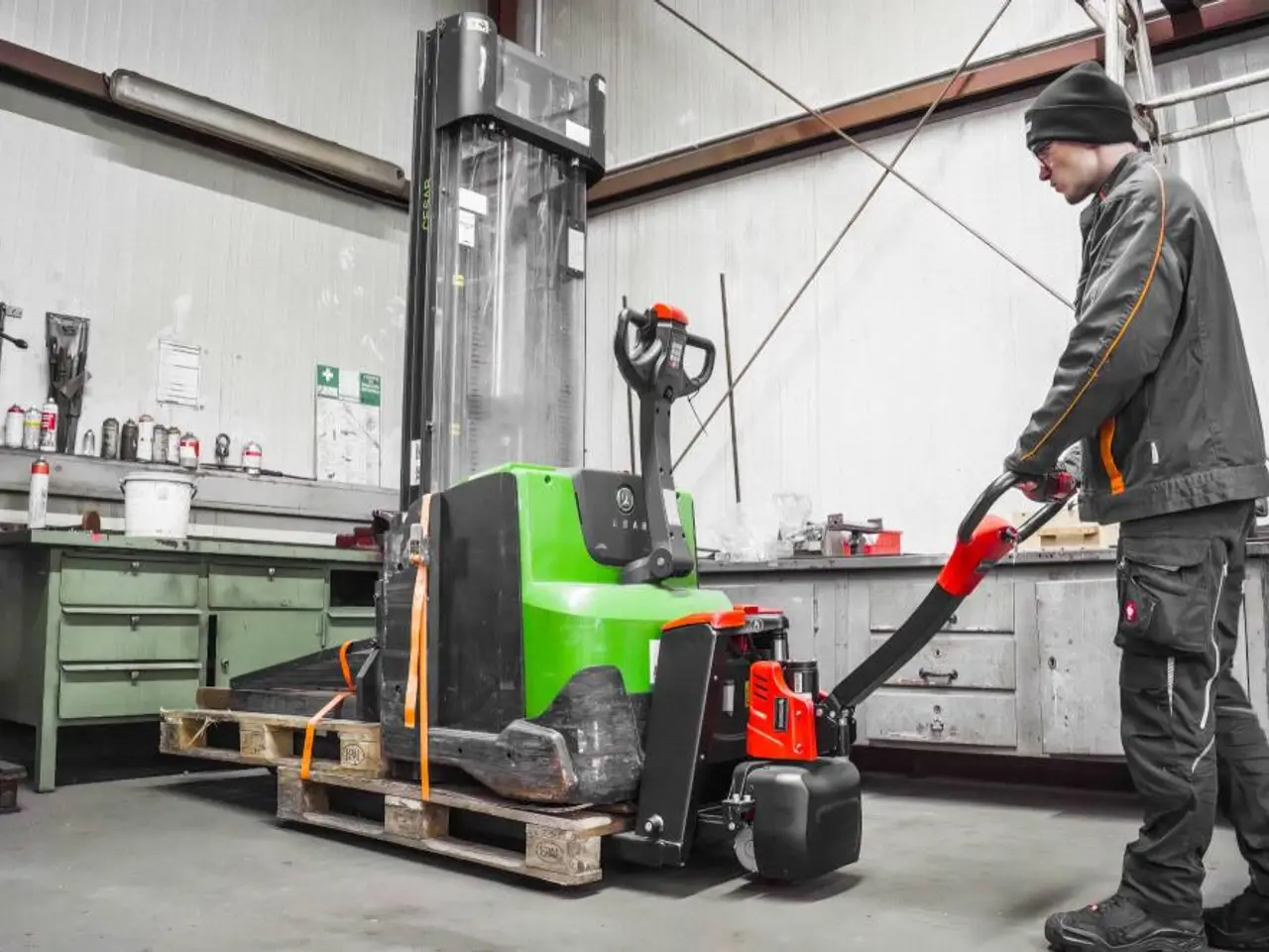 Billede 2 - ForkLion El-palleløfter - 1500 kg kapacitet, inkl. batteri og oplader