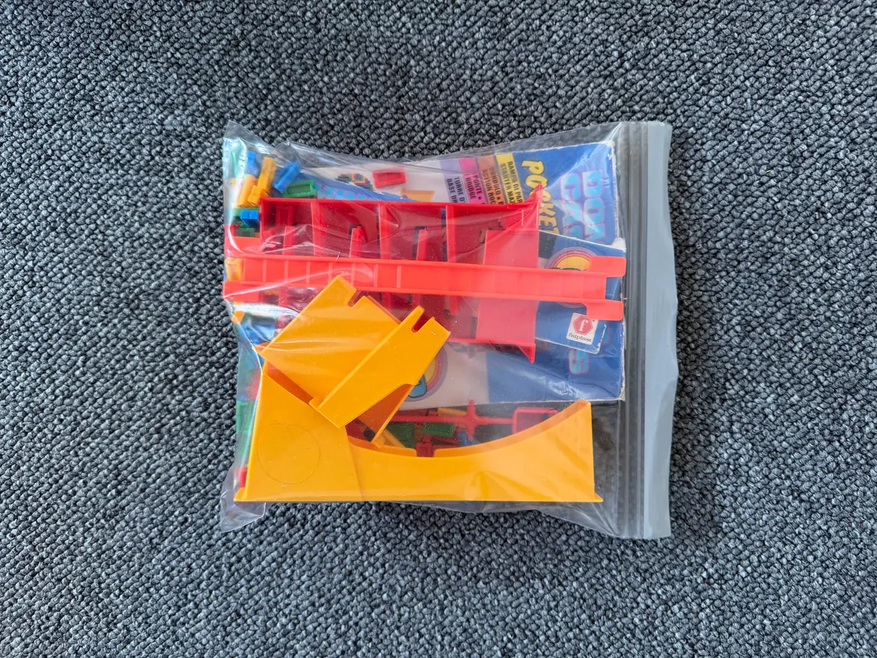 Billede 2 - Gammelt domino spil med bro, action rocker og flag