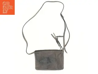 Grå skuldertaske fra Esprit (str. 22x16 cm)