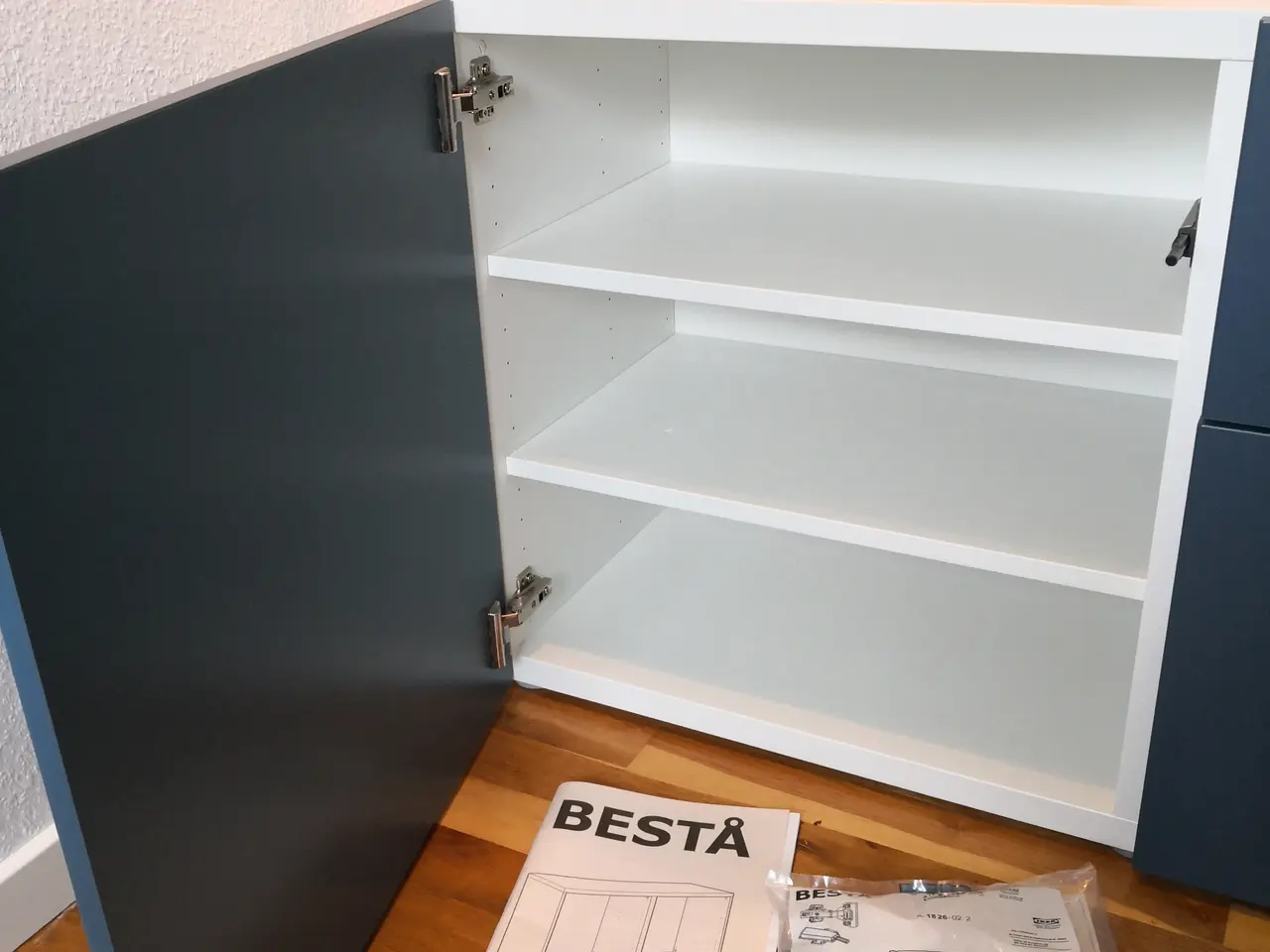 Billede 3 - IKEA TV bord / skab