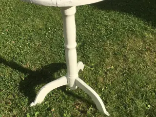 Vintage rundt bord hvidt træ
