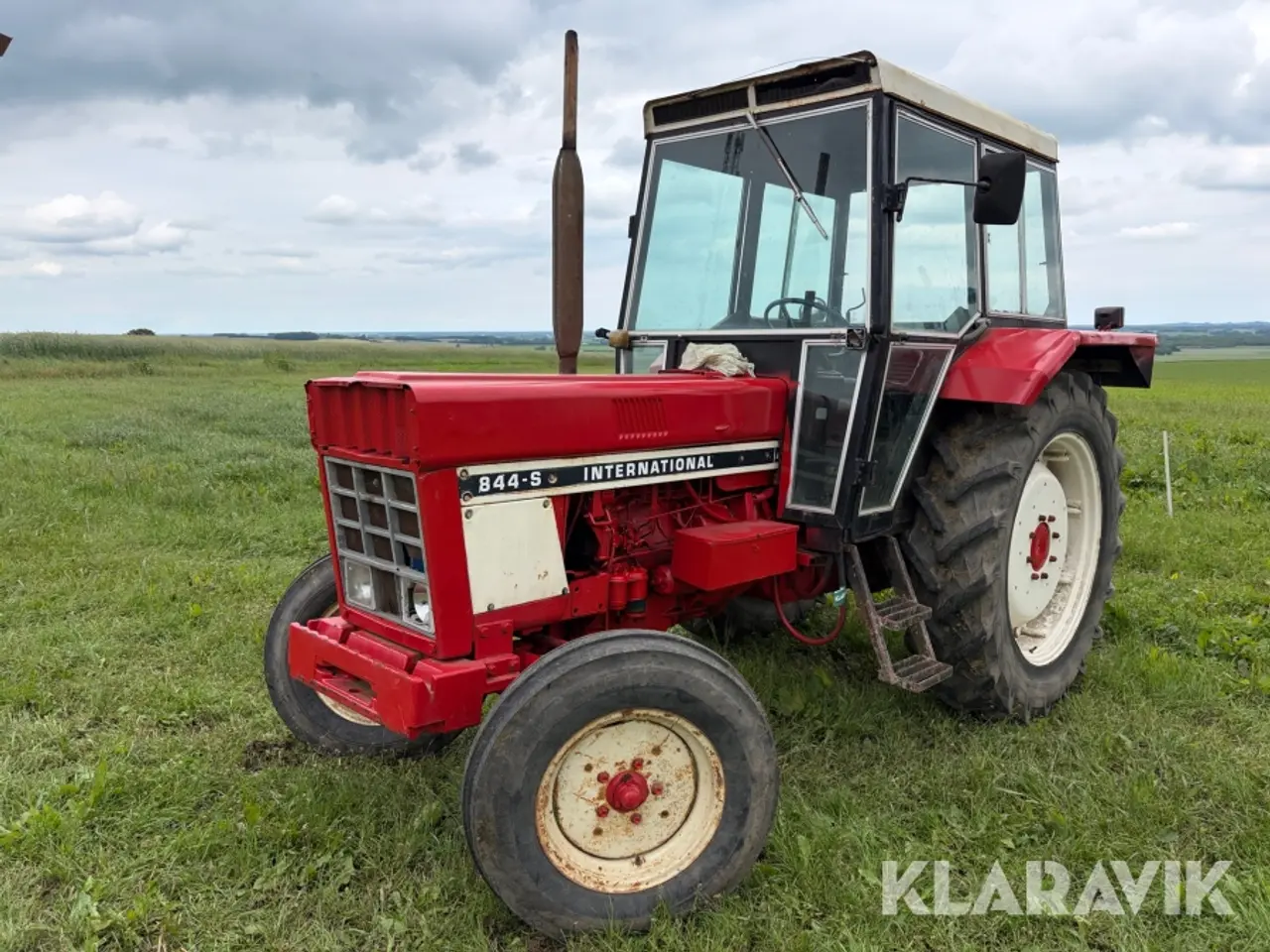 Billede 1 - Veterantraktor IH 844-S