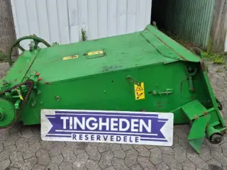 John Deere 1170 Indføringskanal AE48173