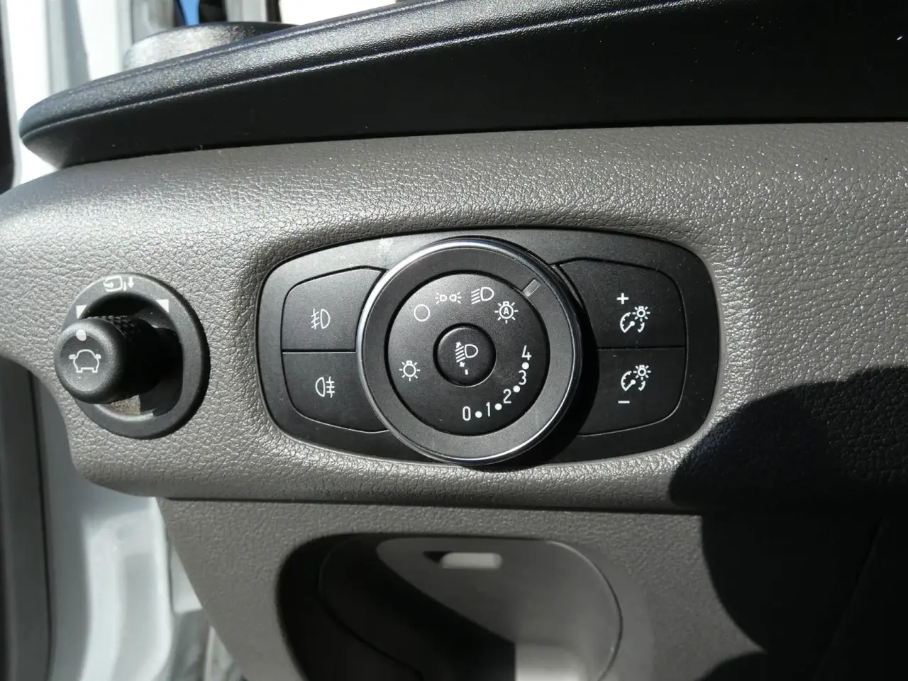 Billede 14 - Ford Transit 350 L3H2 2,0 TDCi Limited 170HK Van 6g Aut.