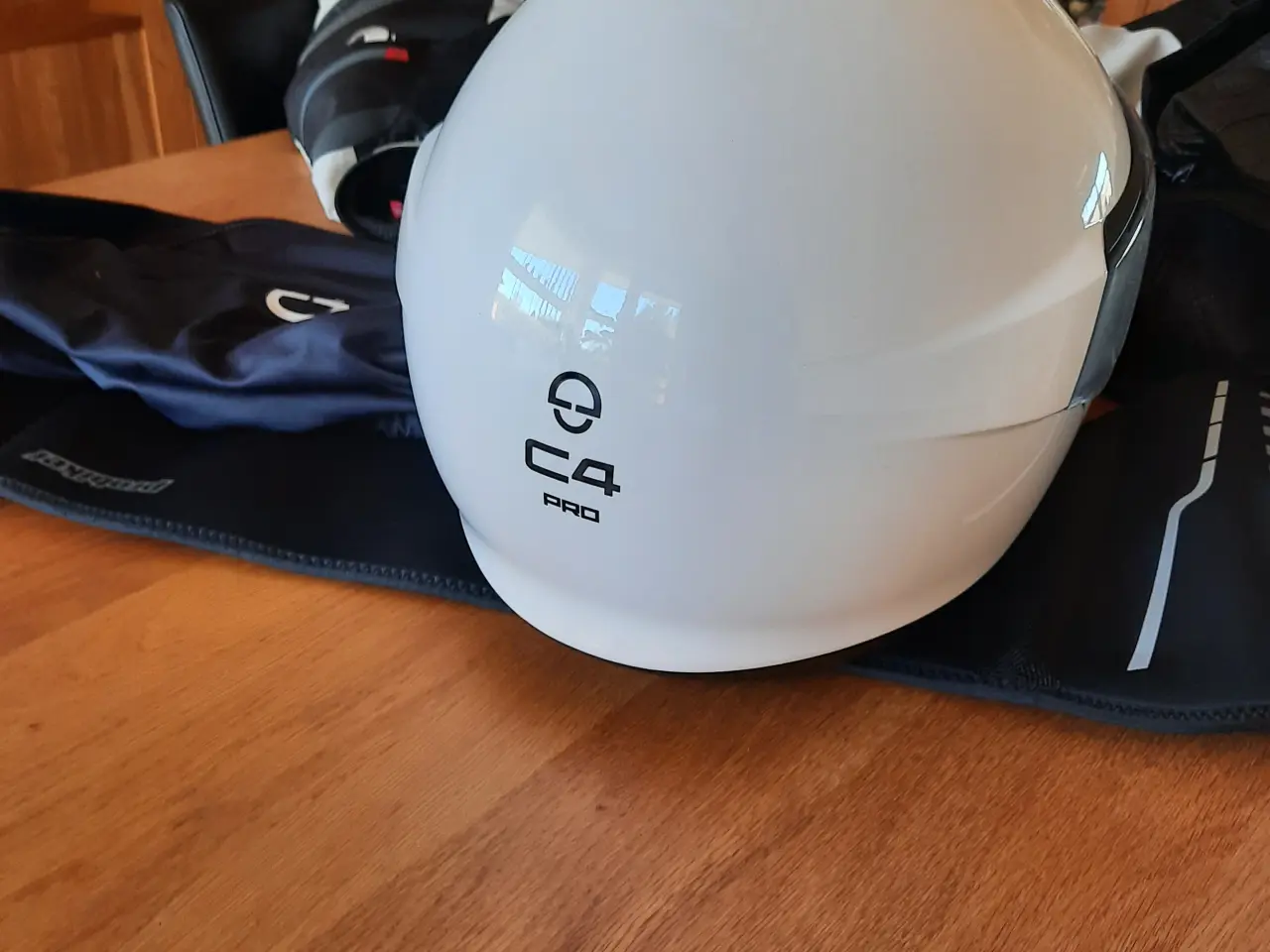 Billede 6 - Hjelm, Jakke, bukser+div