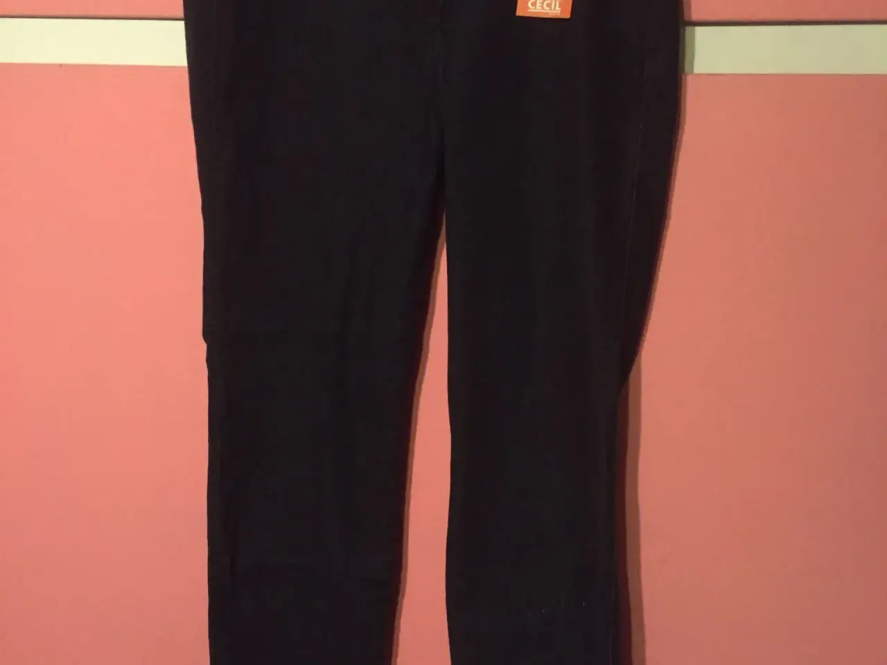 Billede 1 - Cecil jeggins str 34