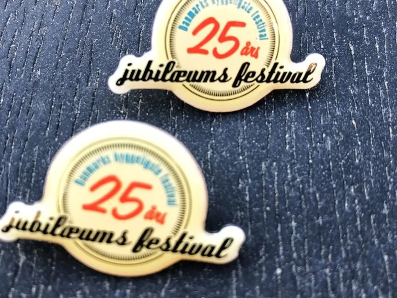 Billede 1 - 2 PINS FRA SAMSØ FESTIVAL - jubilæum