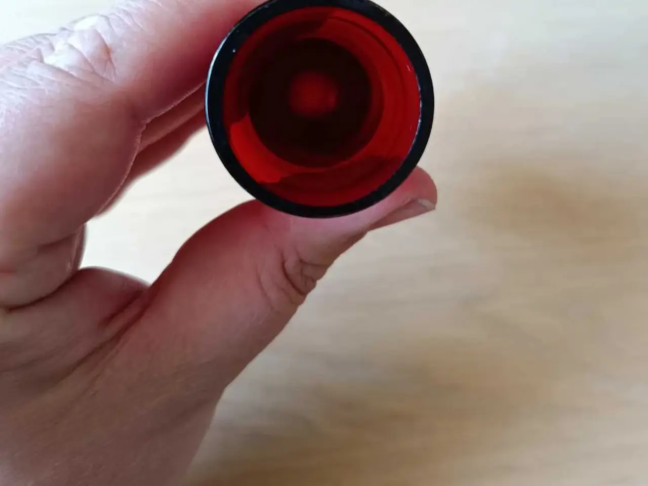 Billede 3 - Rød glas vase