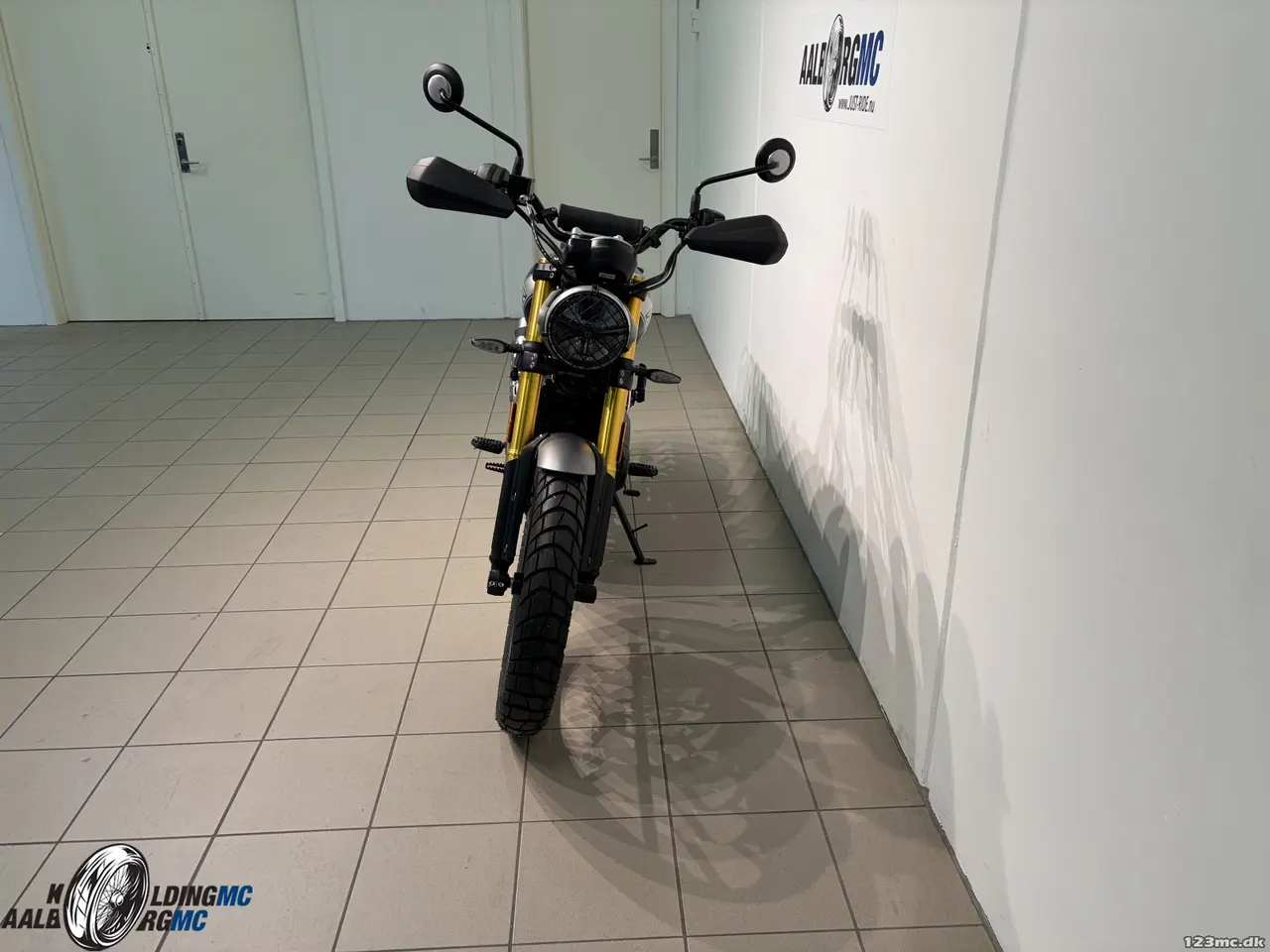 Billede 4 - Triumph Scrambler 400 X PHANTOM BLACK / SILVER ICE