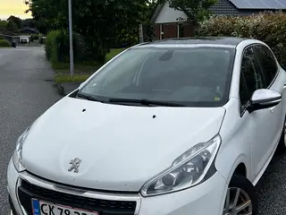 Peugeot 208 Selection sky 1,6 BlueHDi