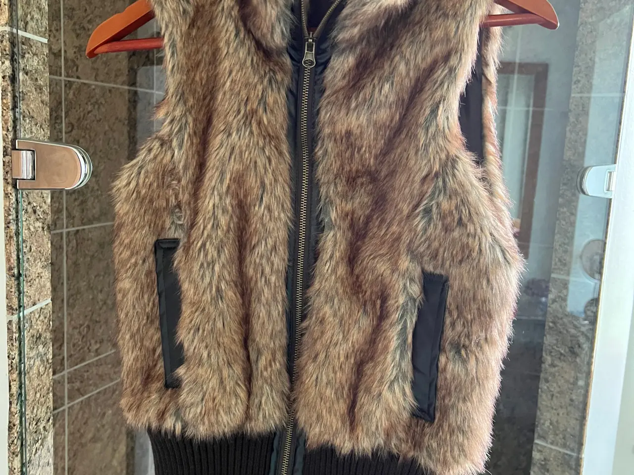 Billede 1 - Lækker vest str xs