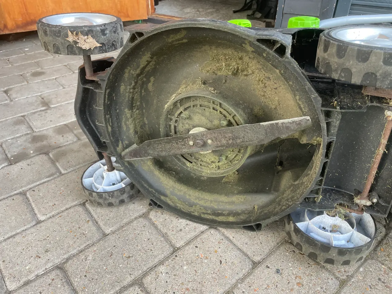 Billede 2 - Garden Plæneklipper med batteri