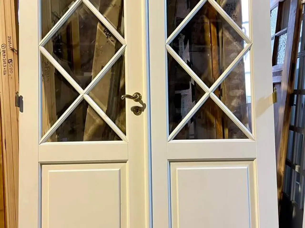 Billede 1 - Fin, nyere dobbeltdør m. facetslebne glas