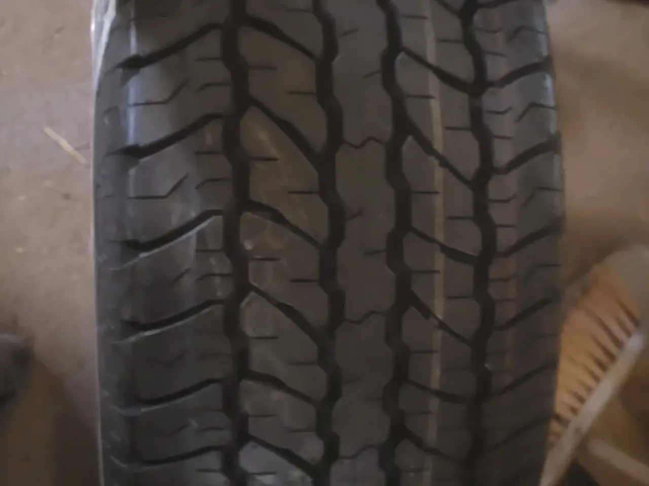 Billede 2 - 265 / 65 R 18 114V