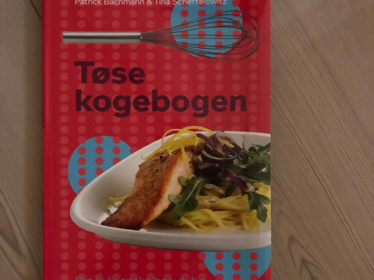 Billede 1 - Tøse Kogebogen