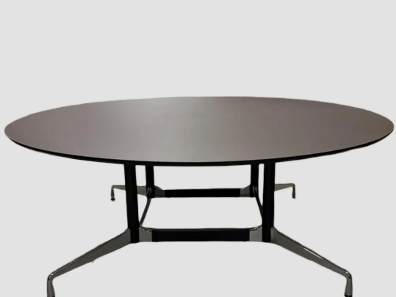 Billede 1 - Vitra Eames Segmented Bord - Brun/Krom-Sort Stel