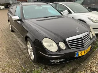 Mercedes E280 van