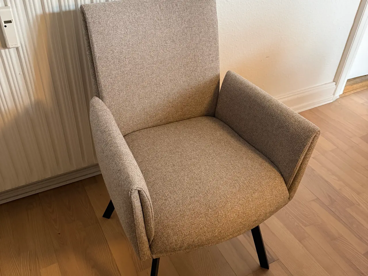 Billede 2 - Gjesing spisebord stole