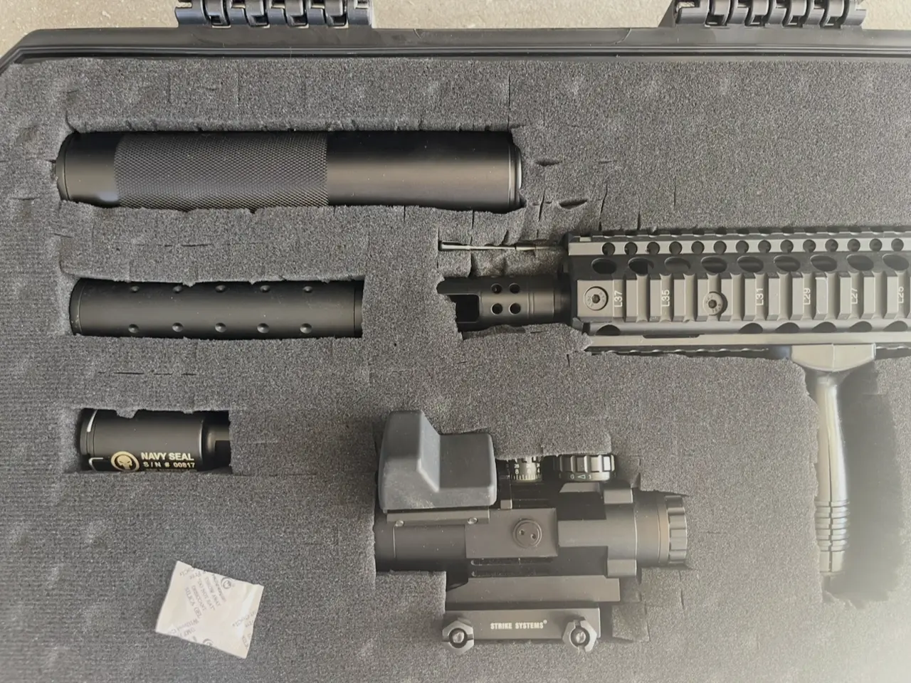 Billede 2 - Air softgun DEVIL Carbine med tilbehør