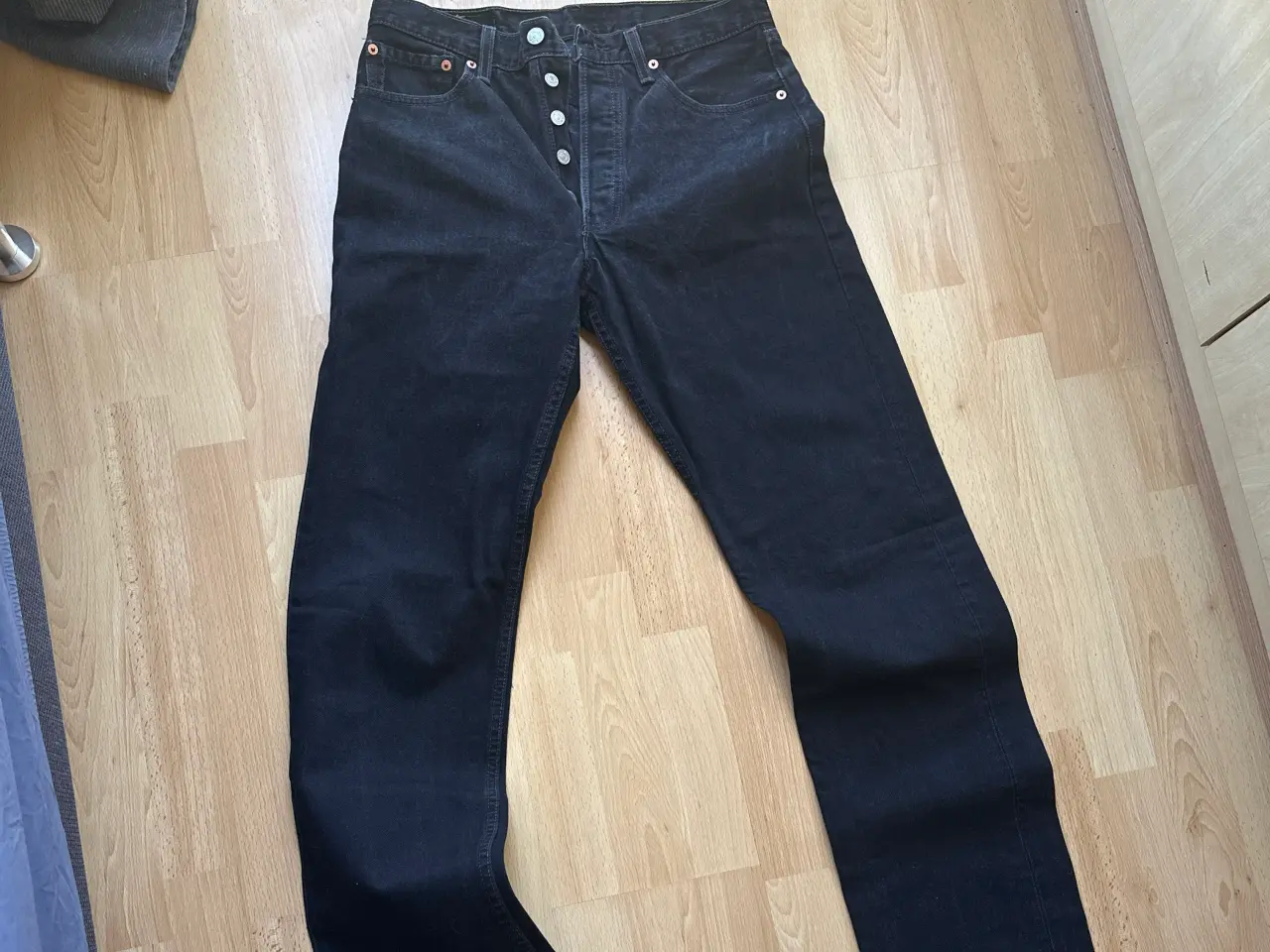 Billede 1 - Sorte Levis bukser ( unisex)