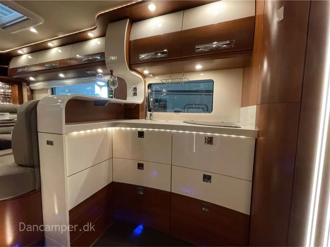 Billede 36 - 2025 - Carthago liner-for-two 53 L   Fabriksny luxuscamper