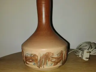 Flot keramik bordlampe
