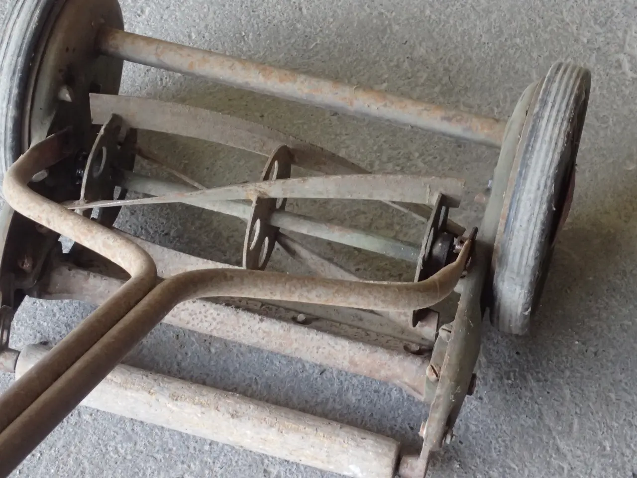Billede 6 - Cylinder plæneklipper Ginge.