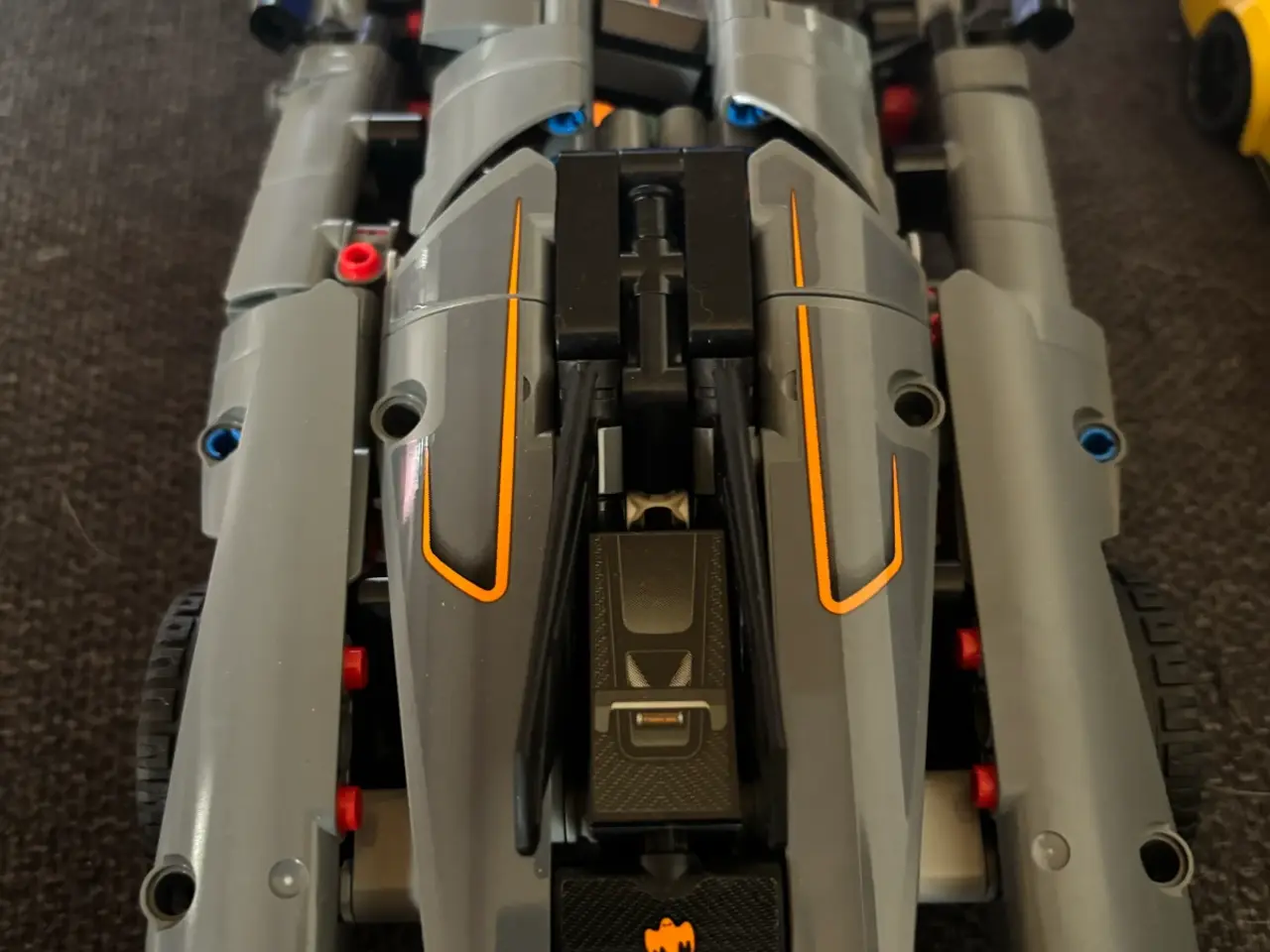 Billede 4 - Lego technic 42173 og speed champions 46924 sælges