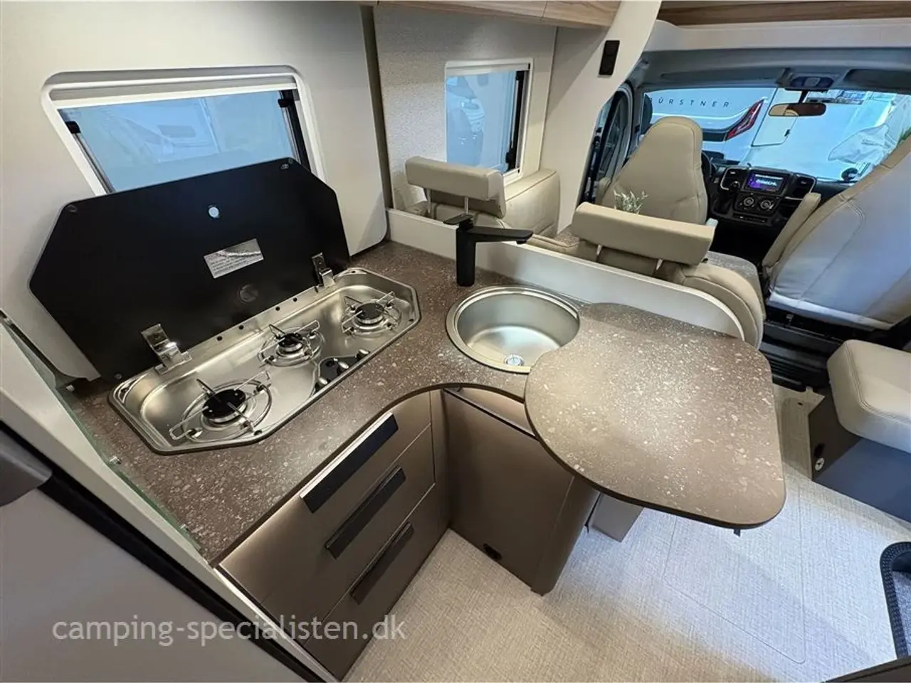 Billede 12 - 2026 - Bürstner B66 TD 690   NYHED! Bürstner B66 TD 690 2026 kampagnemodel - Kan ses nu hos Camping-Specialisten.dk