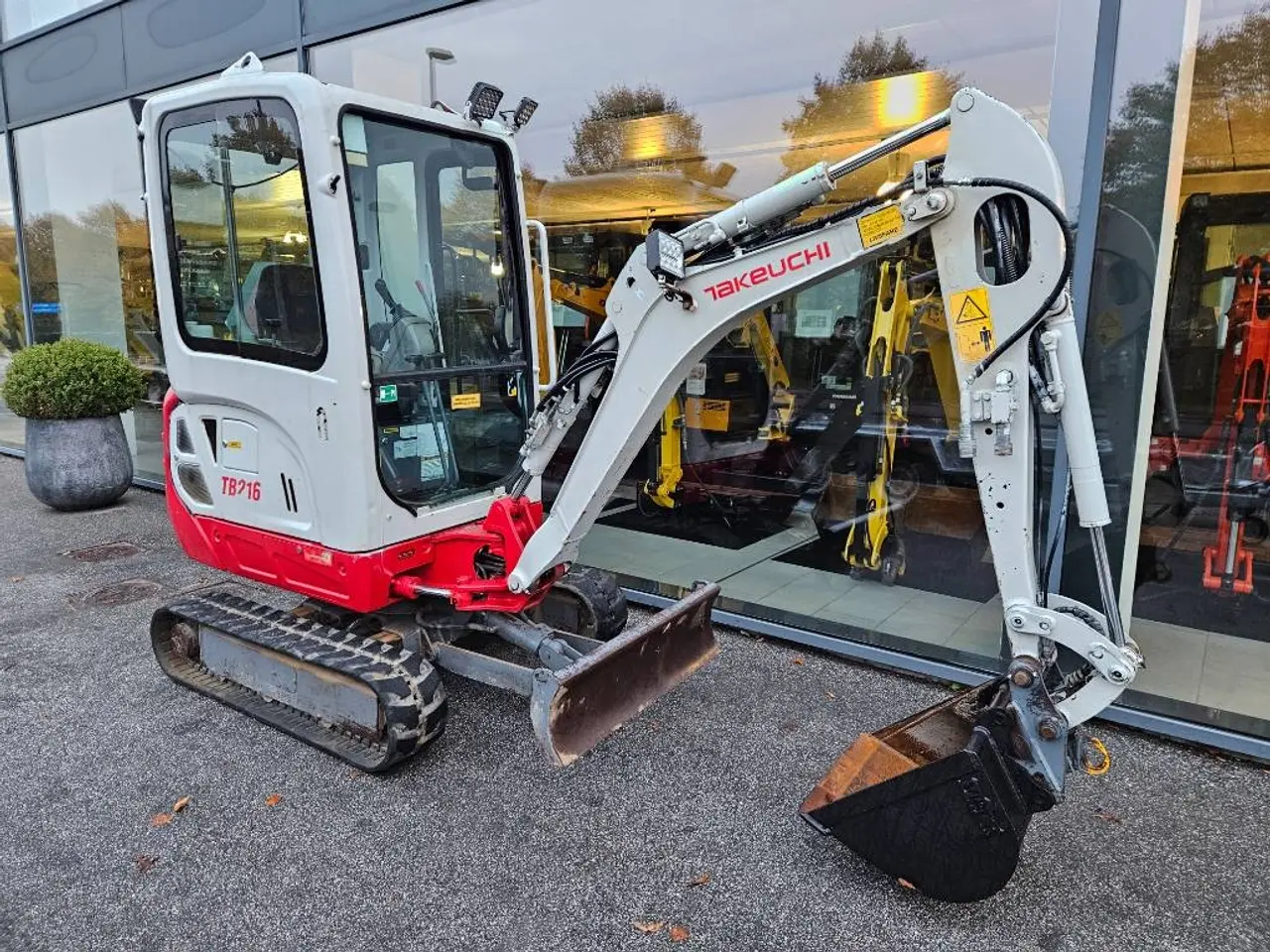 Billede 1 - Takeuchi TB 216