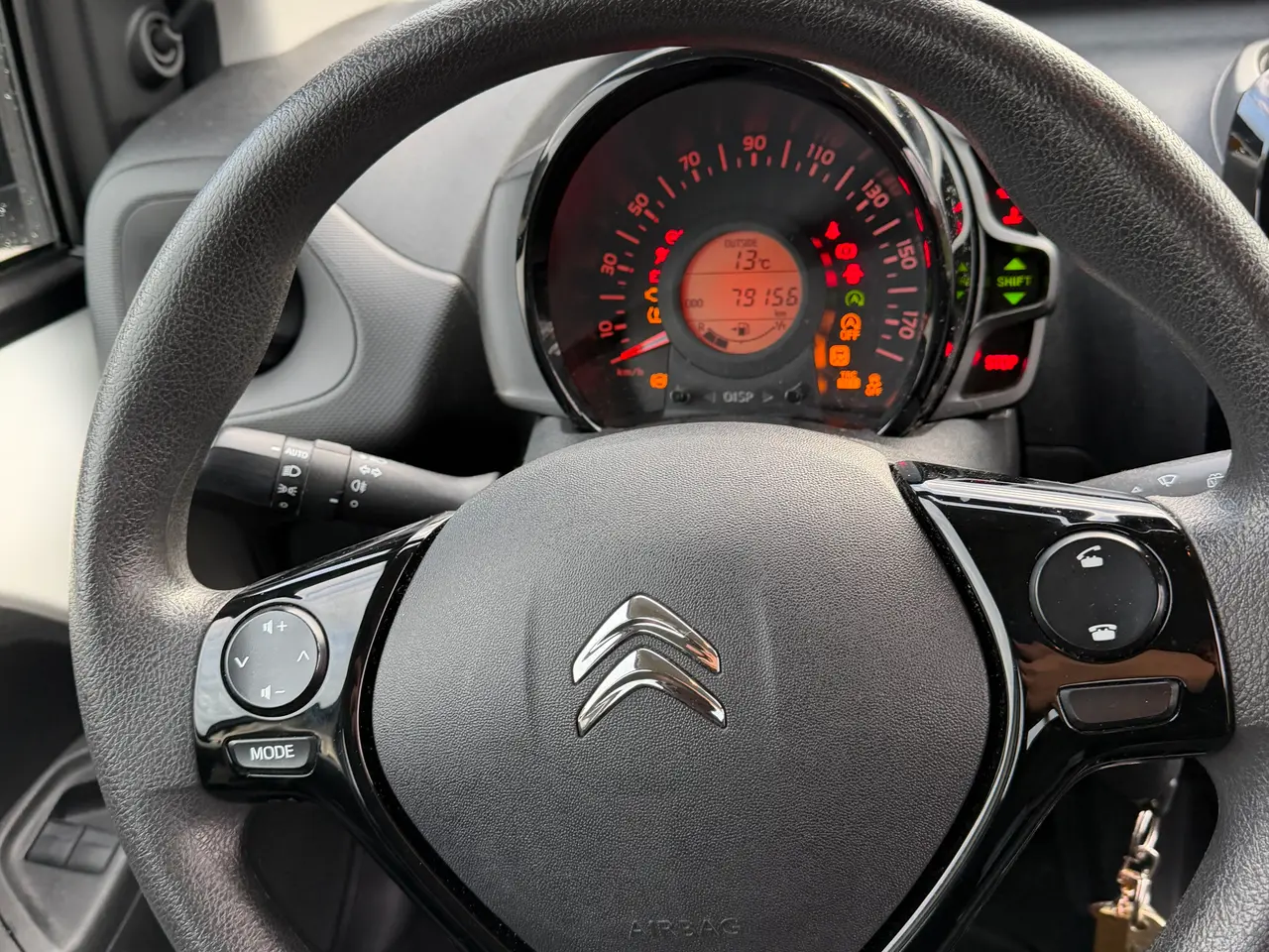 Billede 4 - Citroën C1 1.0 VTi 2021 – Veludstyret og økonomisk