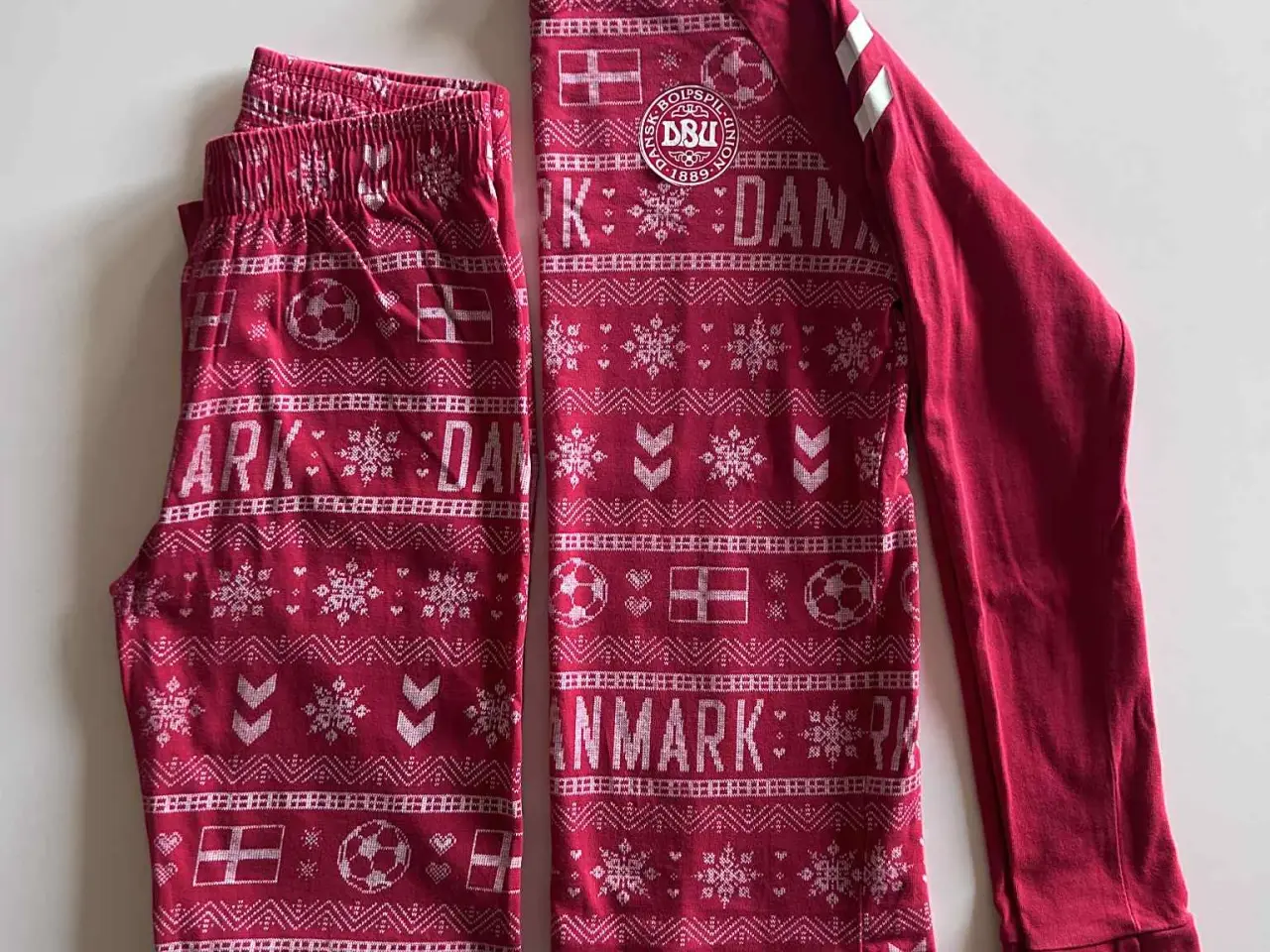 Billede 2 - DBU FAN hummel julepyjamas, str. 164