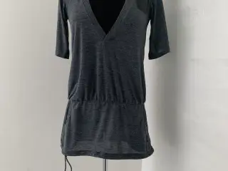 T-shirt str.34