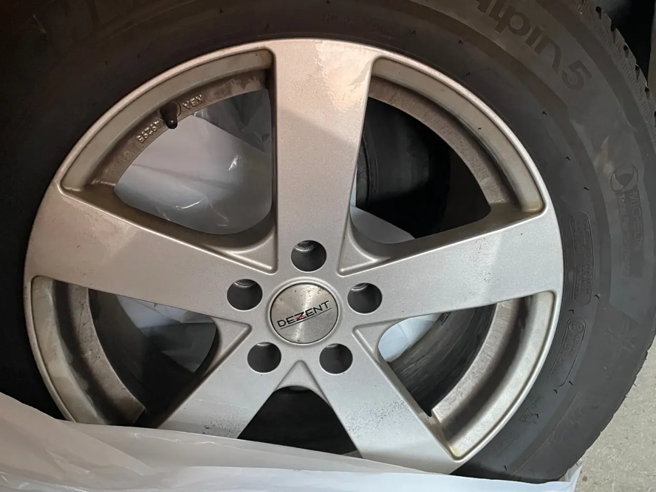 Billede 11 - 4 Michelin Alpin 17" vinterdæk på Alufælge