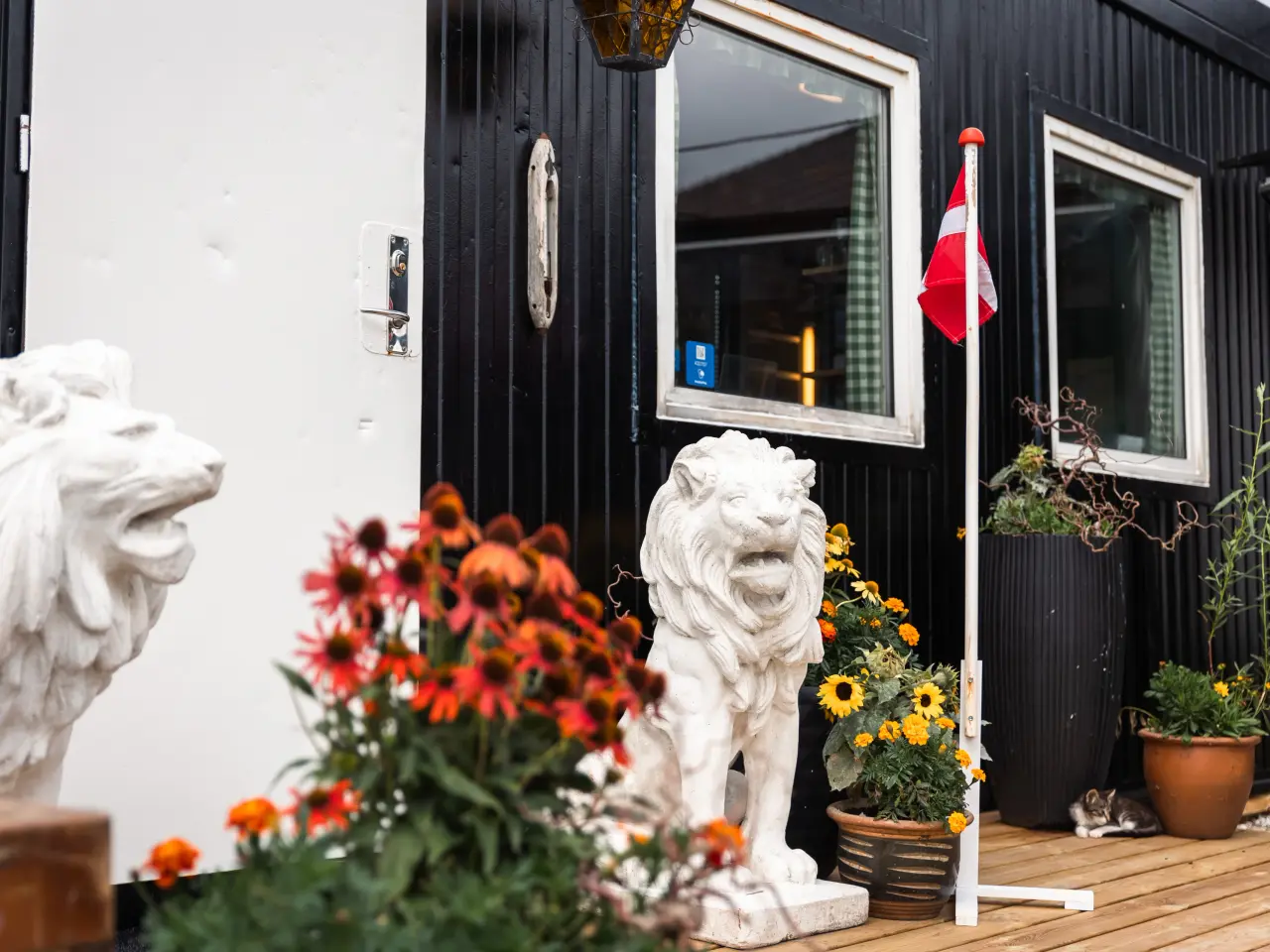 Billede 2 - Store Løver til haven, indgangen eller lignende