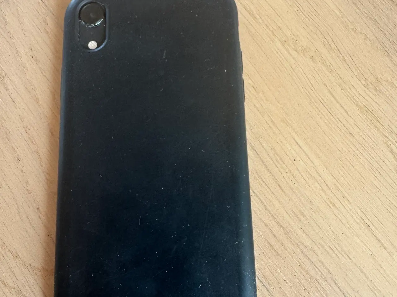 Billede 2 - Apple XR mobiltelefon,64 GB med cover