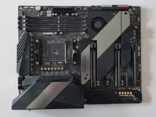 ASUS ROG CROSSHAIR VIII HERO (WI-FI) X570